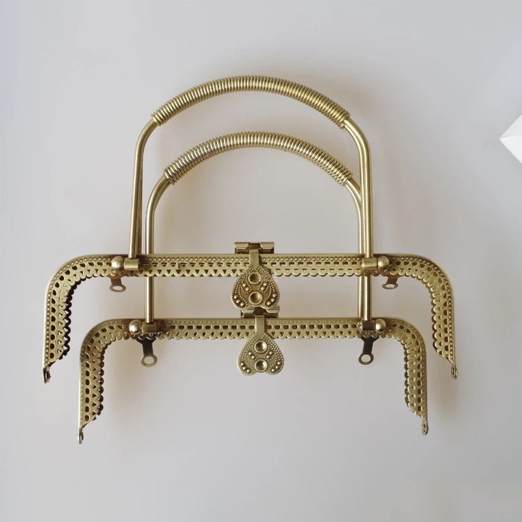 handbag cilps style 14