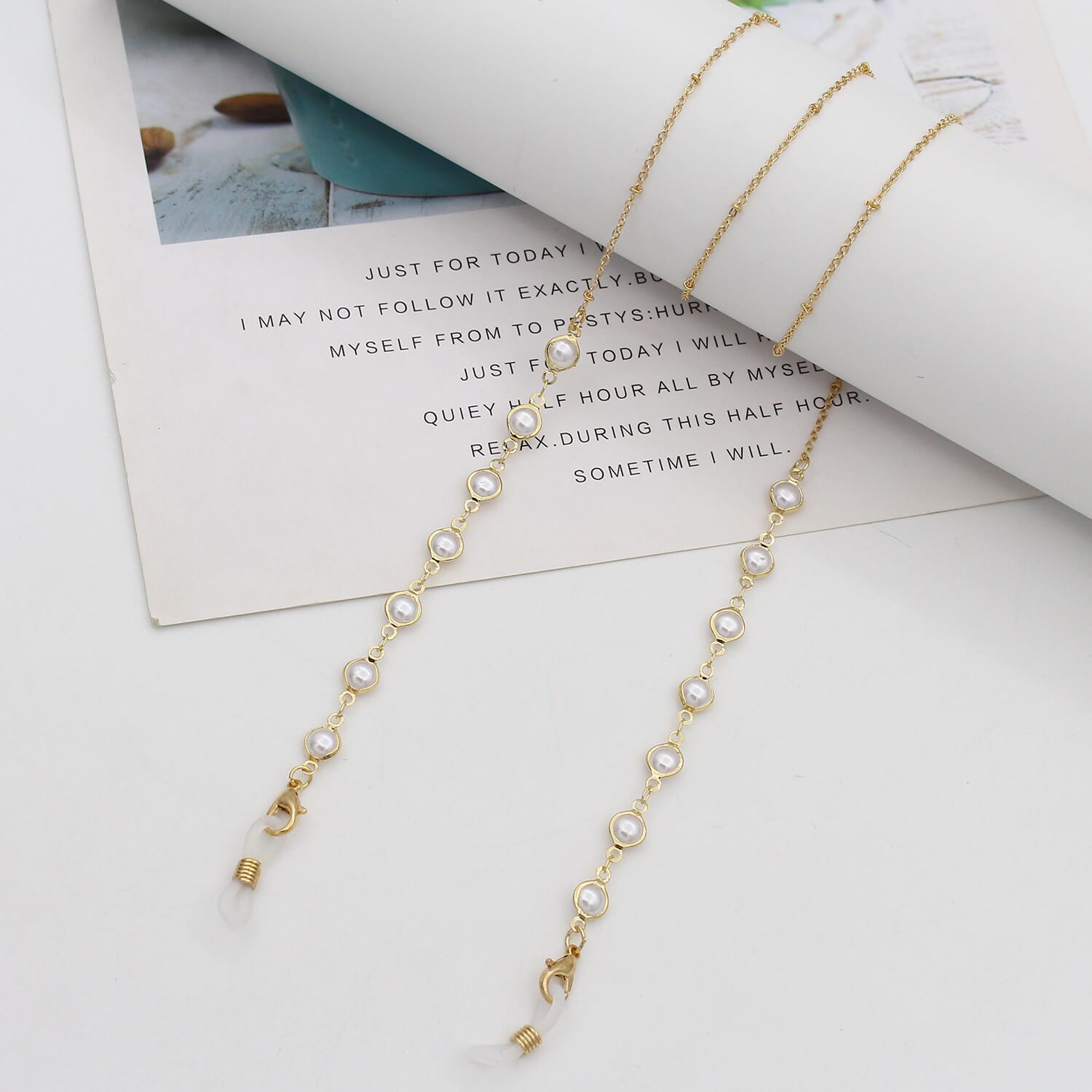 eyeglass chains style 1